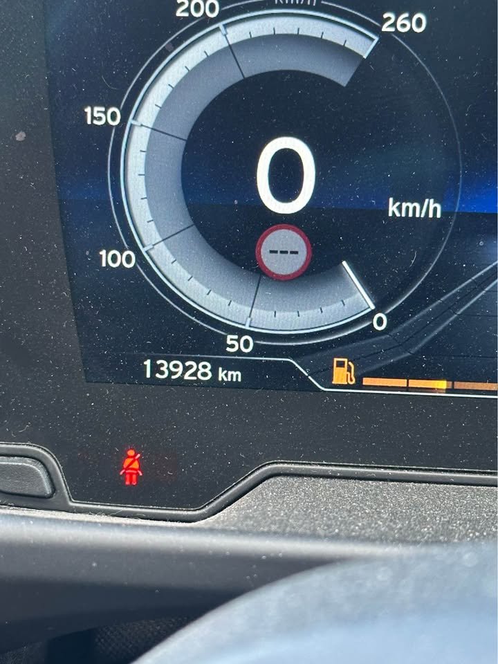 BMW I8 in Nieuwstraat!!!