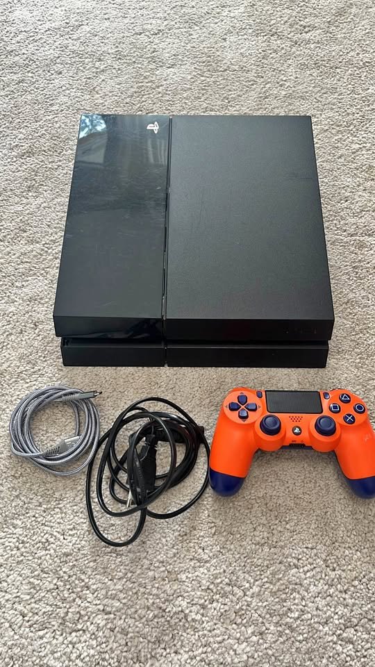 Ps4 à vendre avec manette 500go
