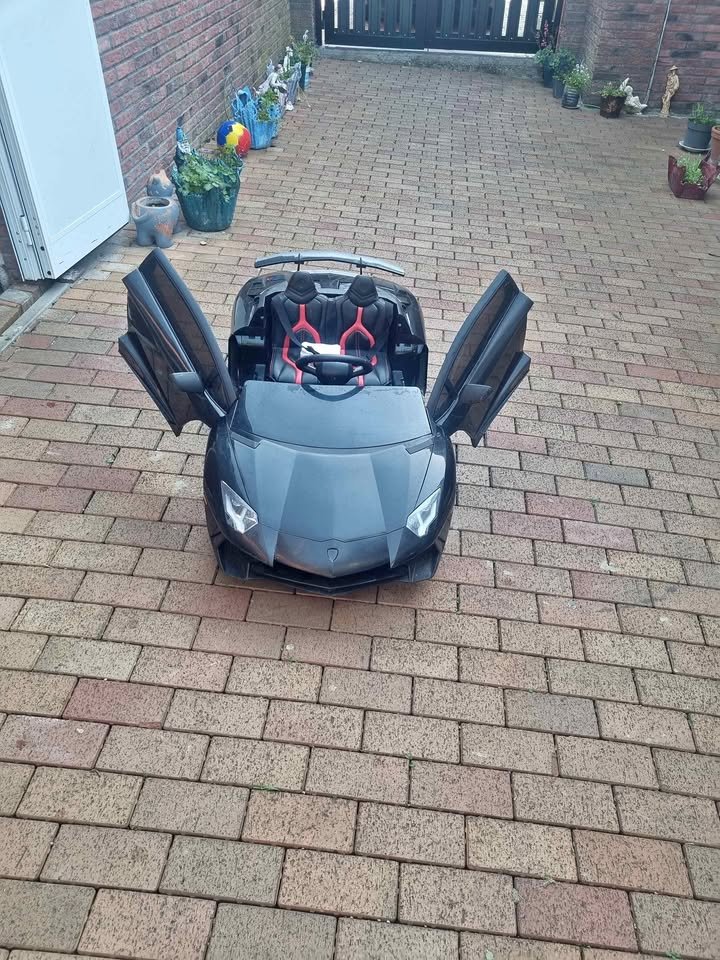 Voiture pour enfant lamborghini