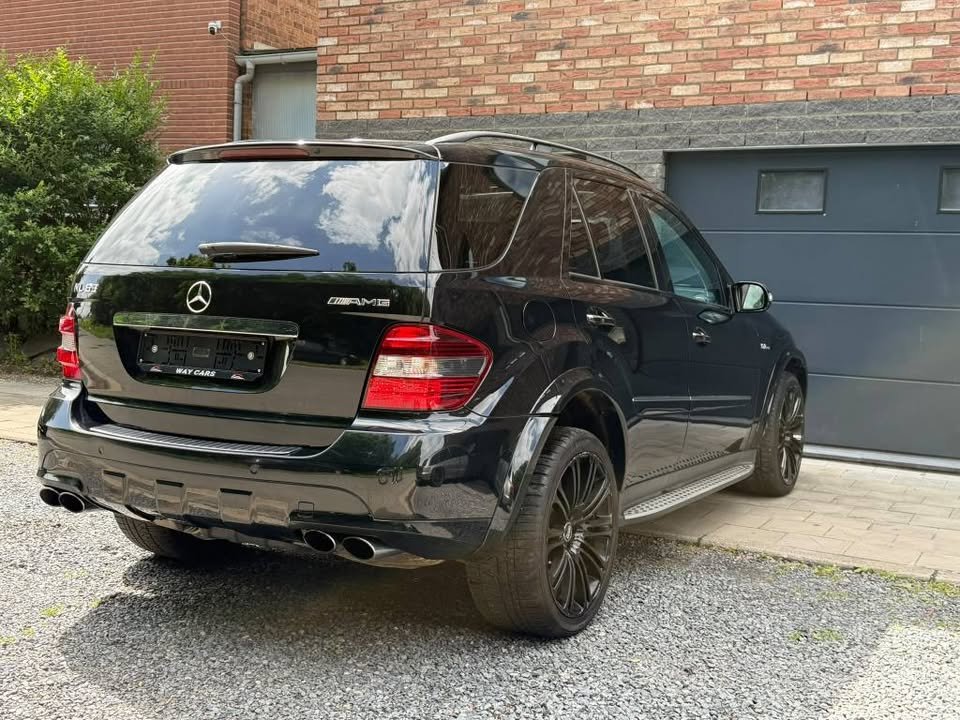 Mercedes ML 63 AMG 6.2 V8