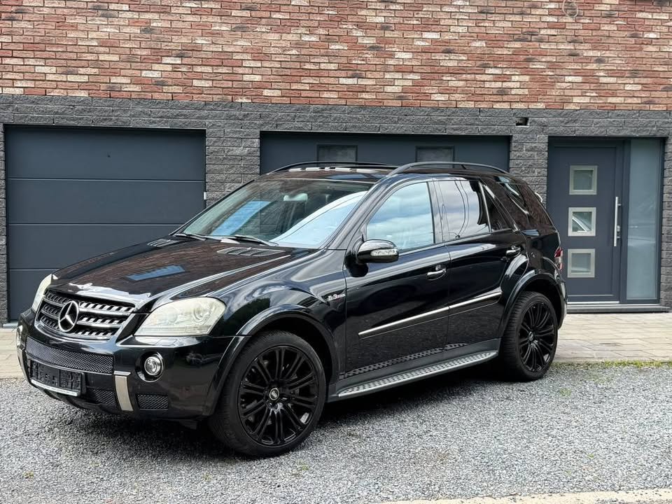 Mercedes ML 63 AMG 6.2 V8