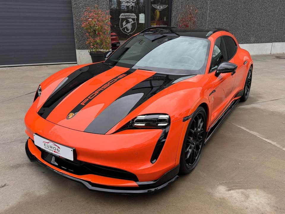 Porsche Taycan cross