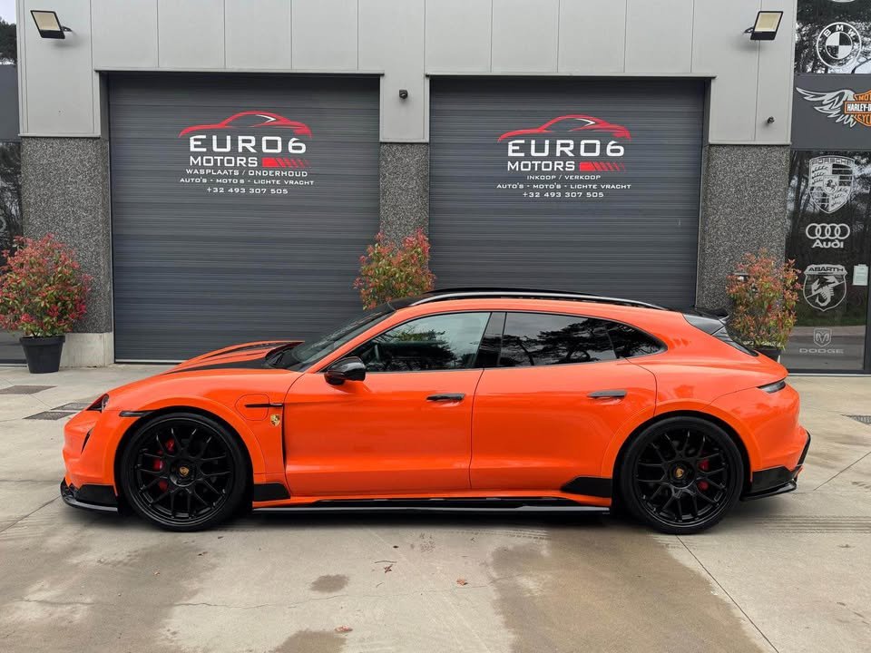 Porsche Taycan cross