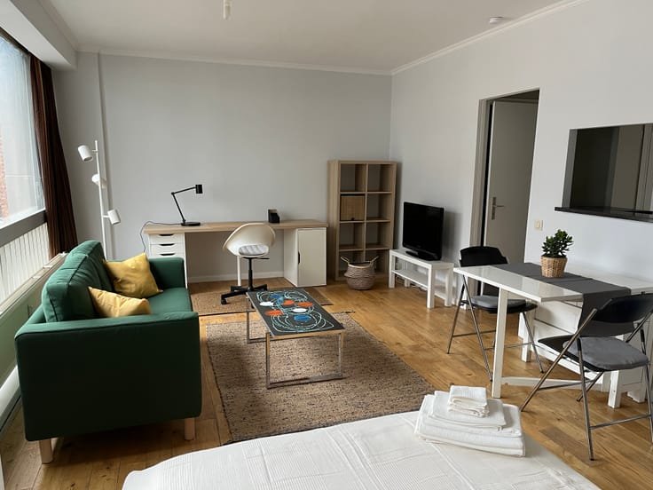 A louer Studio entièrement meublé de 25 m² au centre-ville de Ixelles