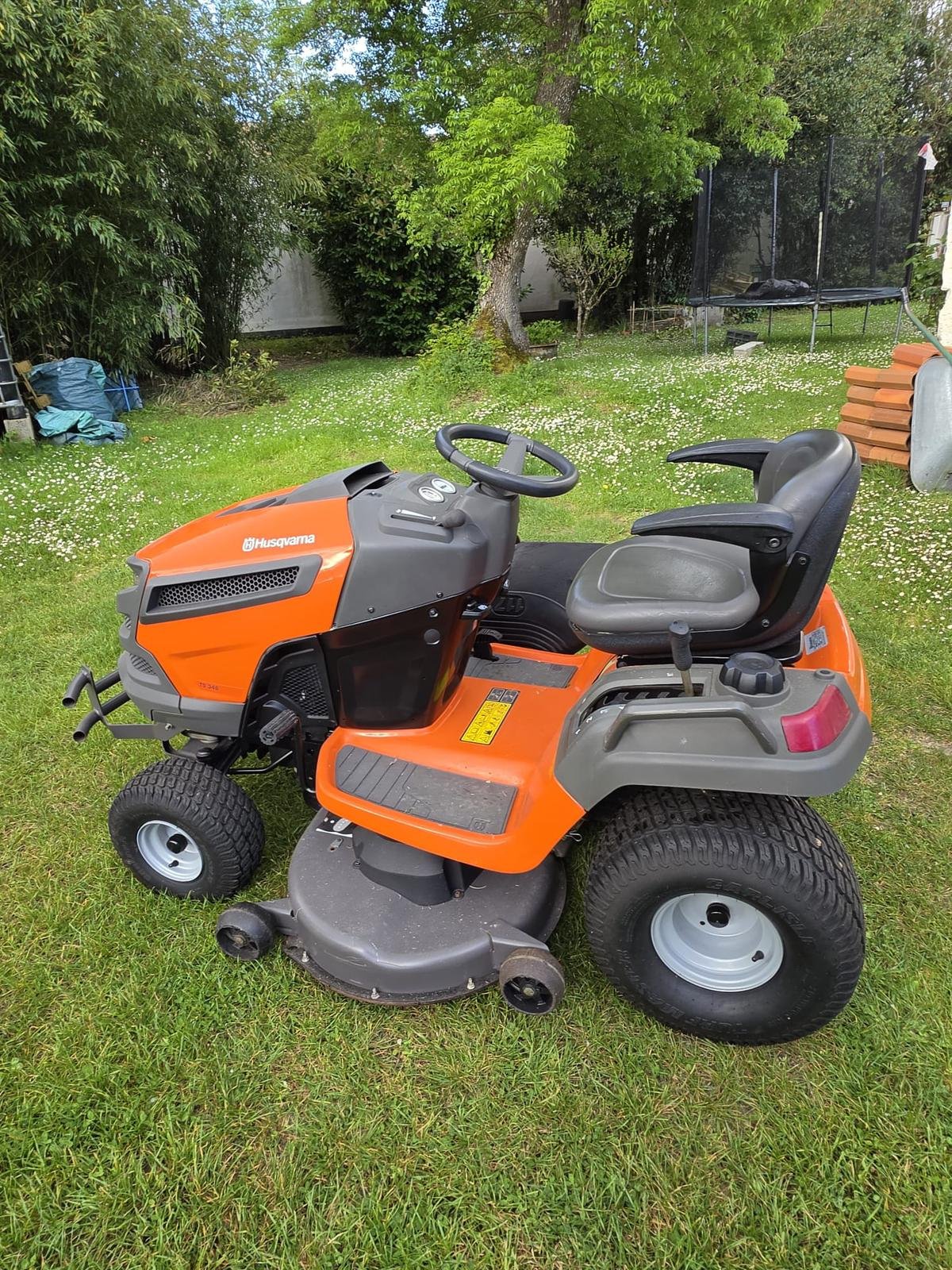 Tracteur tondeuse Husqvarna – très bon état